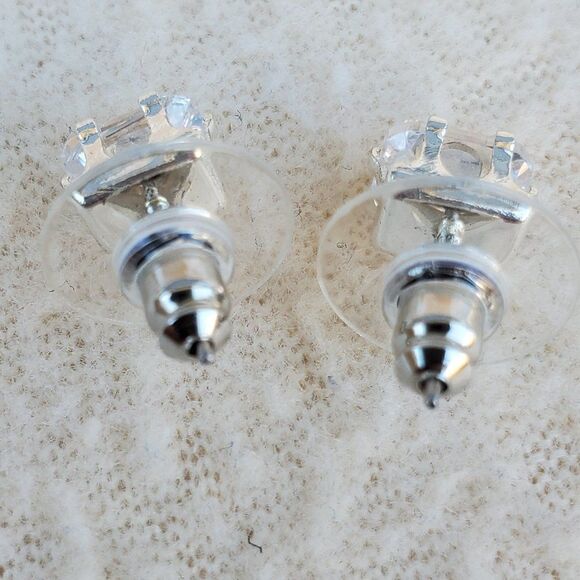 3/$10 NWOT Rectangular crystal/gem earrings - Picture 3 of 7
